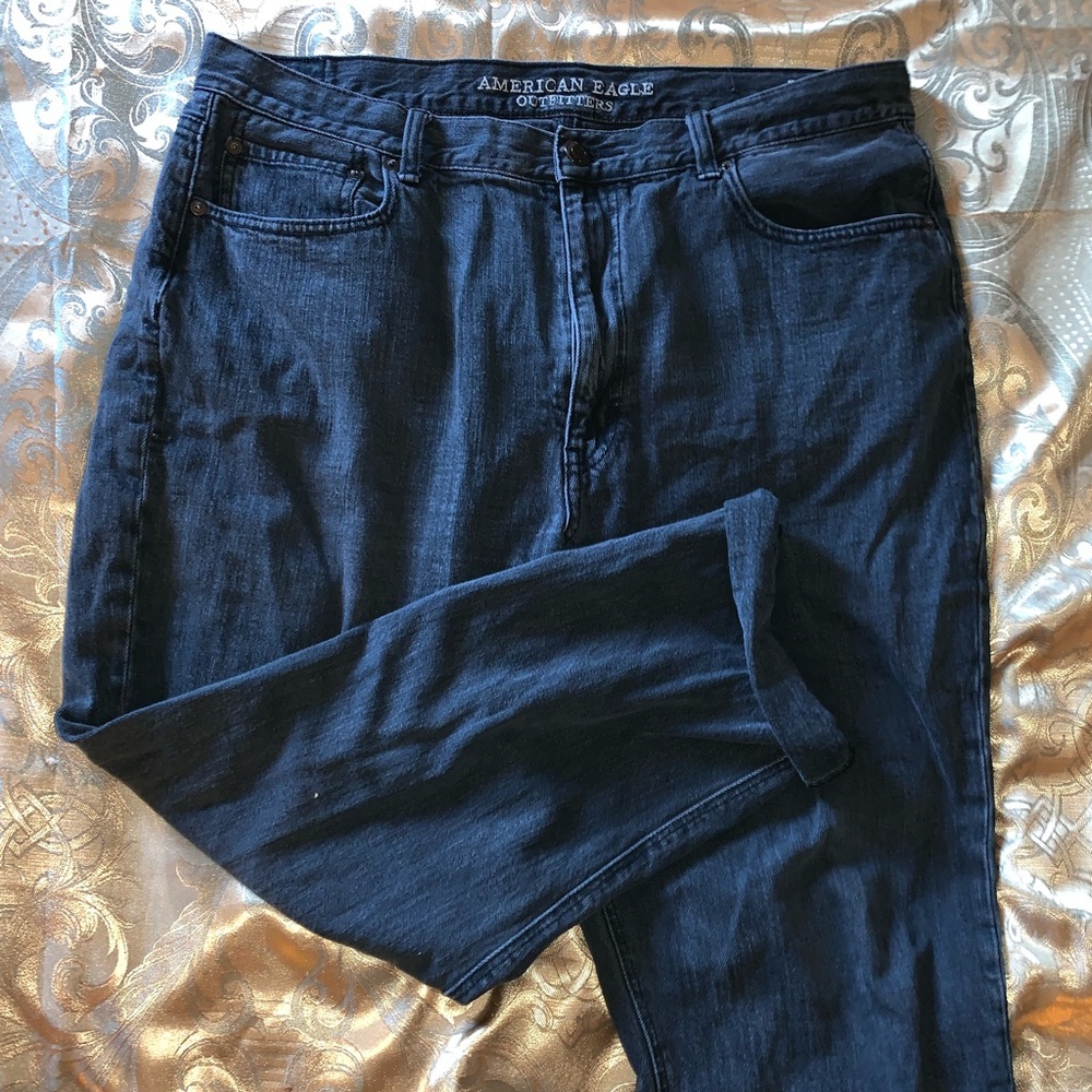 BLACK A&E BOYFRIEND JEANS